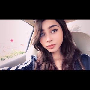 Meet your Posher, Zehra